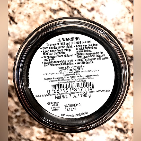 New B&BW Into the night single wick candle. - Picture 4 of 4